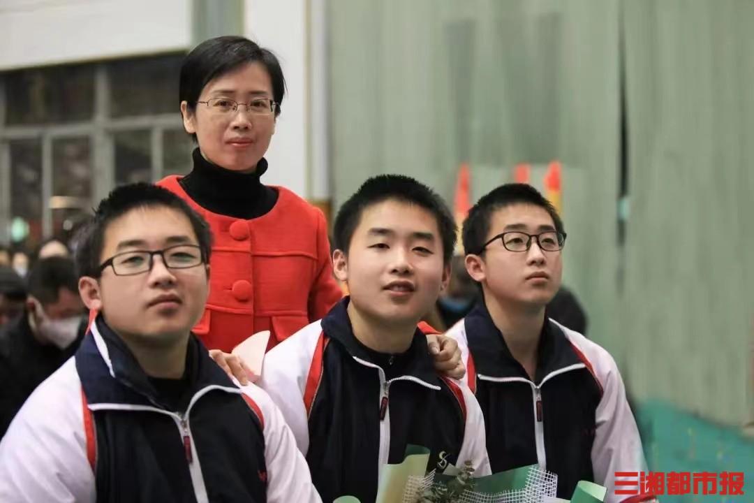 是苦是甜三兄弟,冲锋本领统天下是什么生肖详细解答、前沿解答解释落实